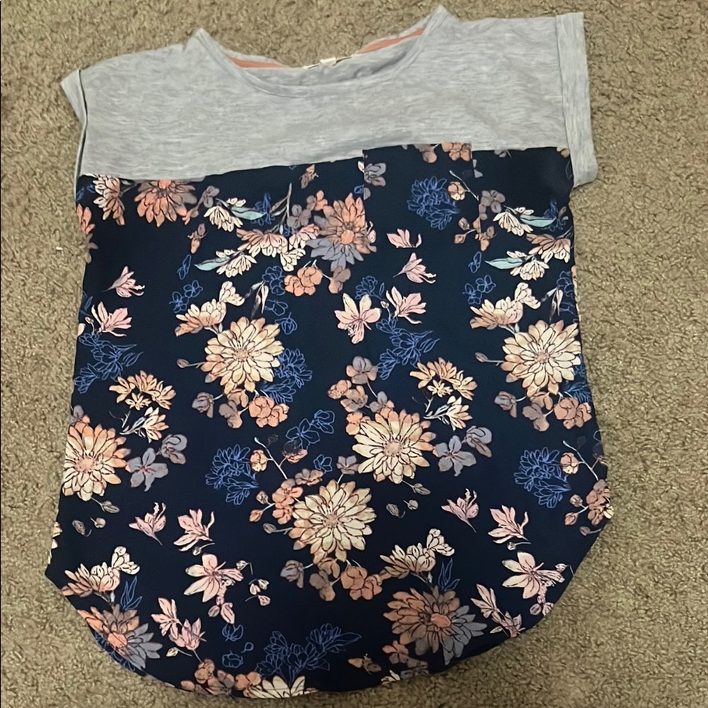 Floral Shirt - Gray and Blue